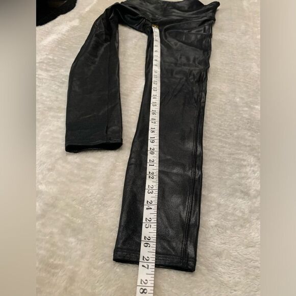 Spanx Black Faux Leather Leggings Size Large Stretch Shiny - Picture 3 of 8